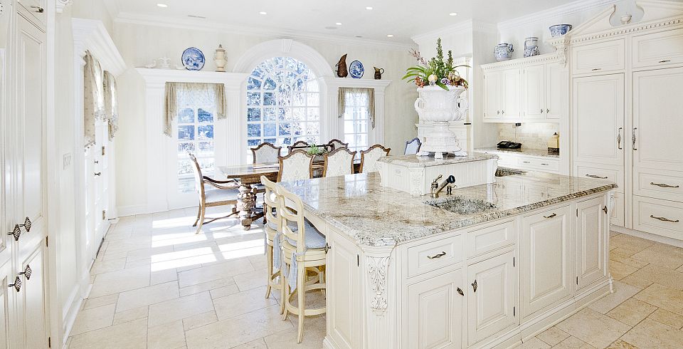 white gourmet kitchen design
