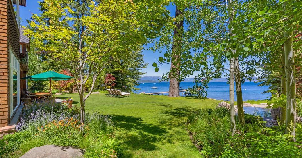 2020 W Lake Blvd Tahoe City CA-large-127-147-063022  Backyard-1500x1000-72dpi.jpg