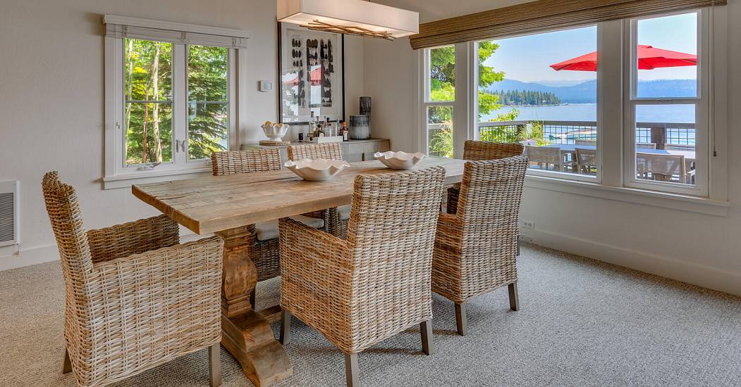 4760 N Lake Blvd Carnelian Bay-large-013-009-Dining Room-1500x1000-72dpi.jpg