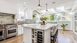 10- Beautiful Chef's Kitchen.jpg