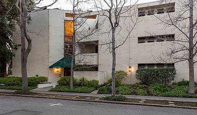 Stunning Palo Alto Gem: Top Floor Condo in Prime Location