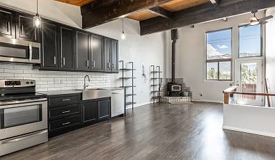 Mammoth Lakes condo - Remodeled with stunning views