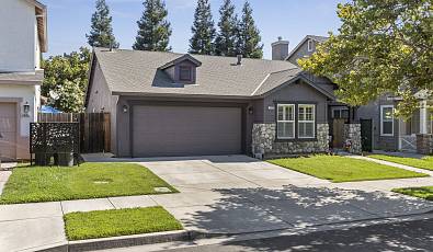  Meticulously Maintained Single-Story Home with Spacious Backyard Oasis