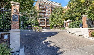 20 Burkebrook Pl 311