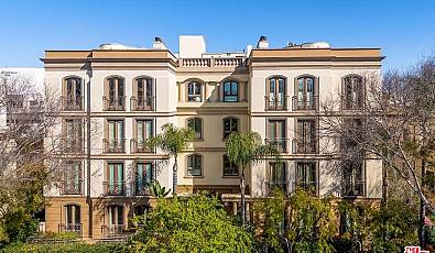 132 S Crescent Dr Apt 301