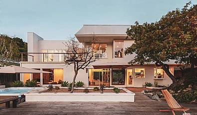 2533 La Condesa Dr