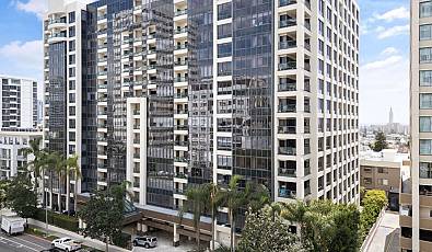 10724 Wilshire Blvd Apt 1005