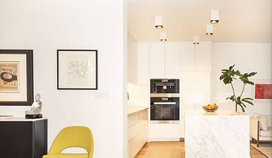999 N Doheny Dr Apt 212