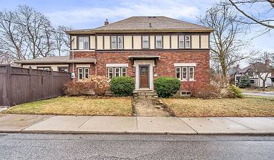 77 College View Avenue