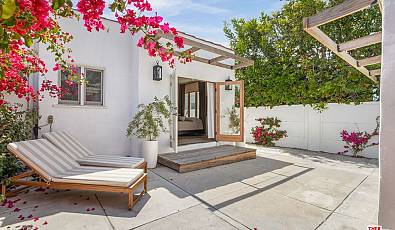 6277 Commodore Sloat Dr