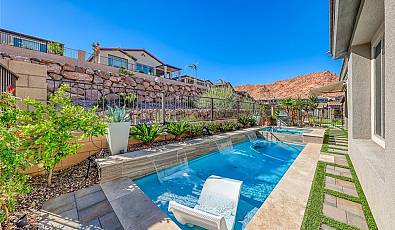 17 Sun Mirage Avenue