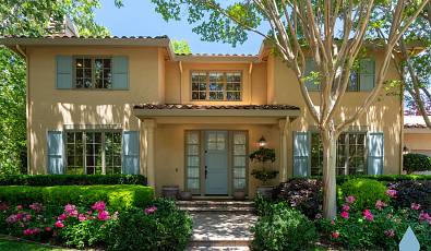 Charming Two-Story Vintage Oaks Home in Prime Menlo Park Location