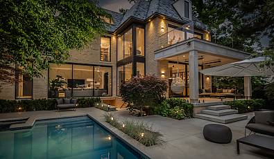 Urban Oasis: Exquisite 2023 Forest Hill Masterpiece, Toronto's Finest