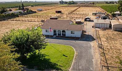 4.87 Acre Horse Property in Escalon!