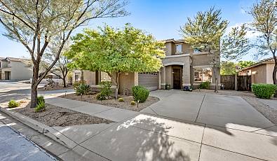 Elegant North Phoenix Home with Upgraded Features and Solar Savings