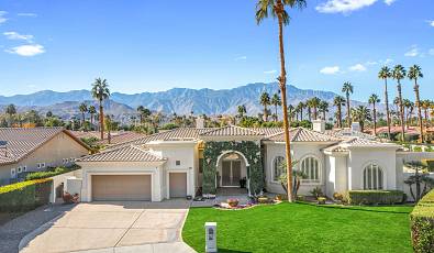 Exquisite home with pool, spa, a custom outdoor kitchen 